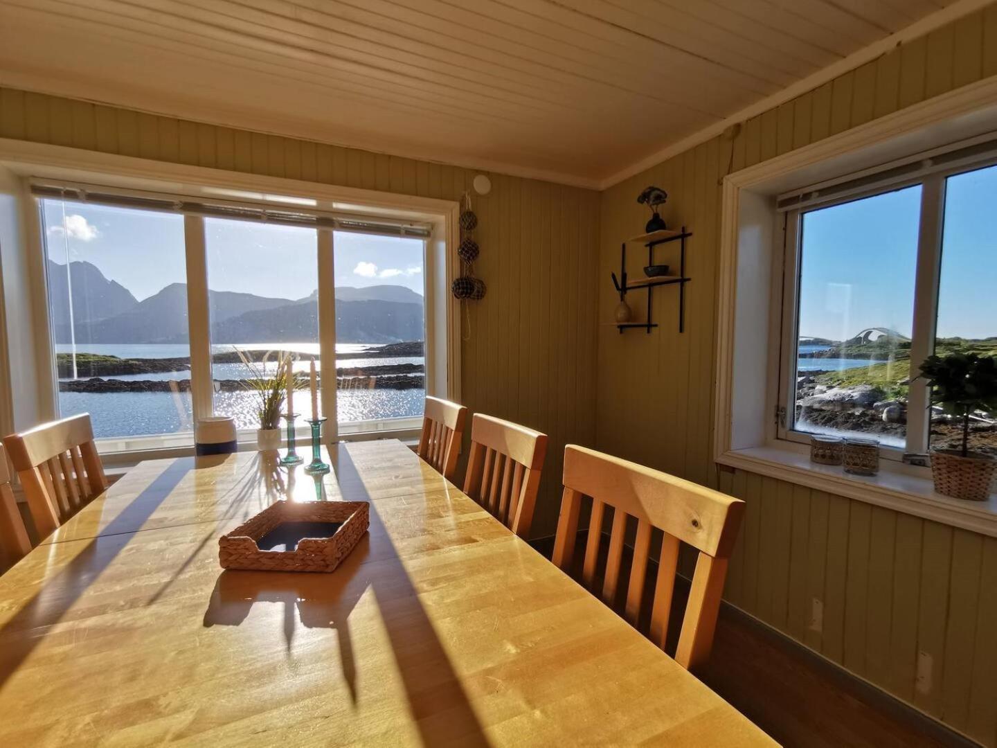 Panoramic Seaview House By The Sea Holiday home